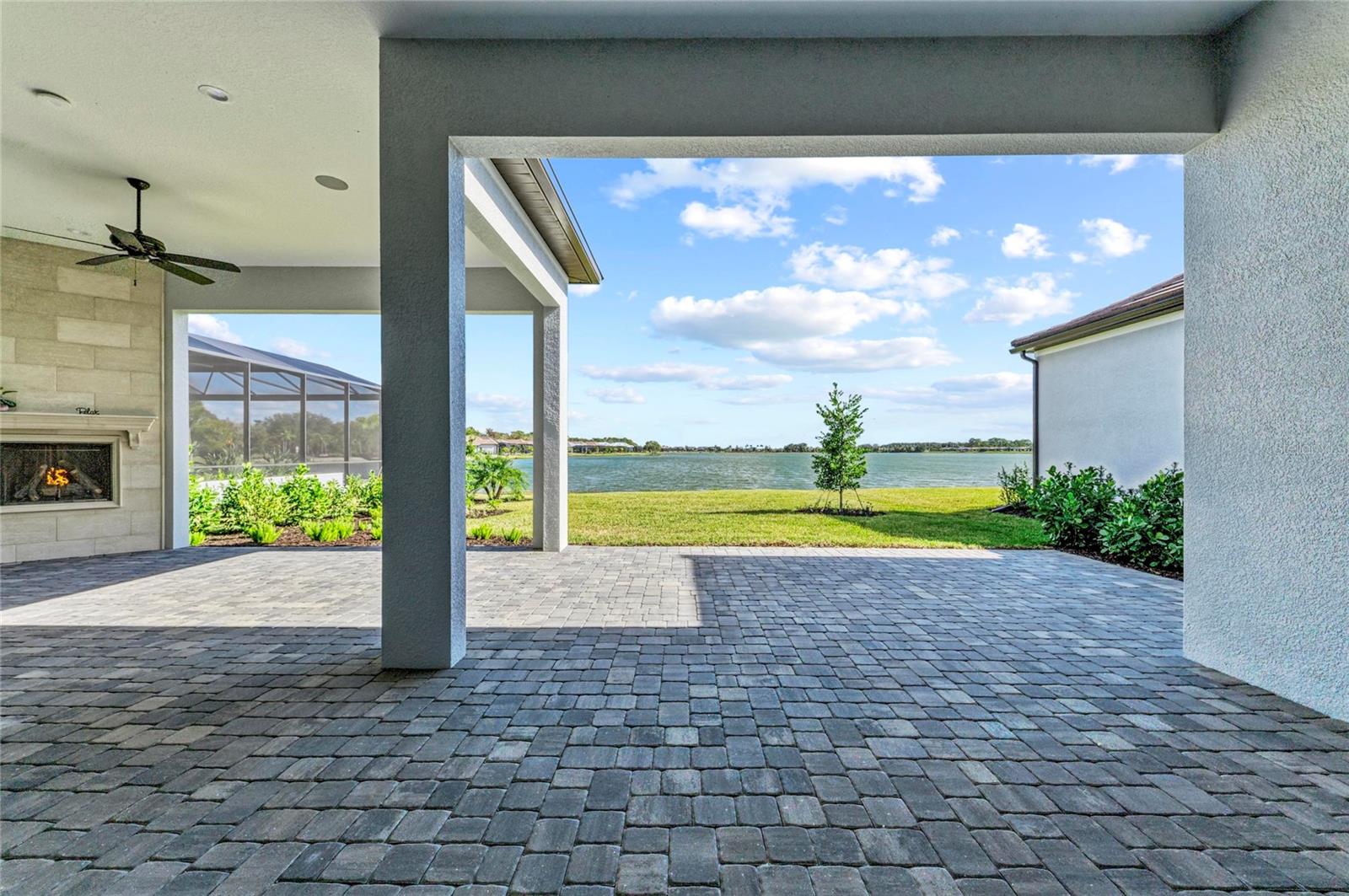 Image 61 of 77 For 6221 Isla Del Ray Avenue