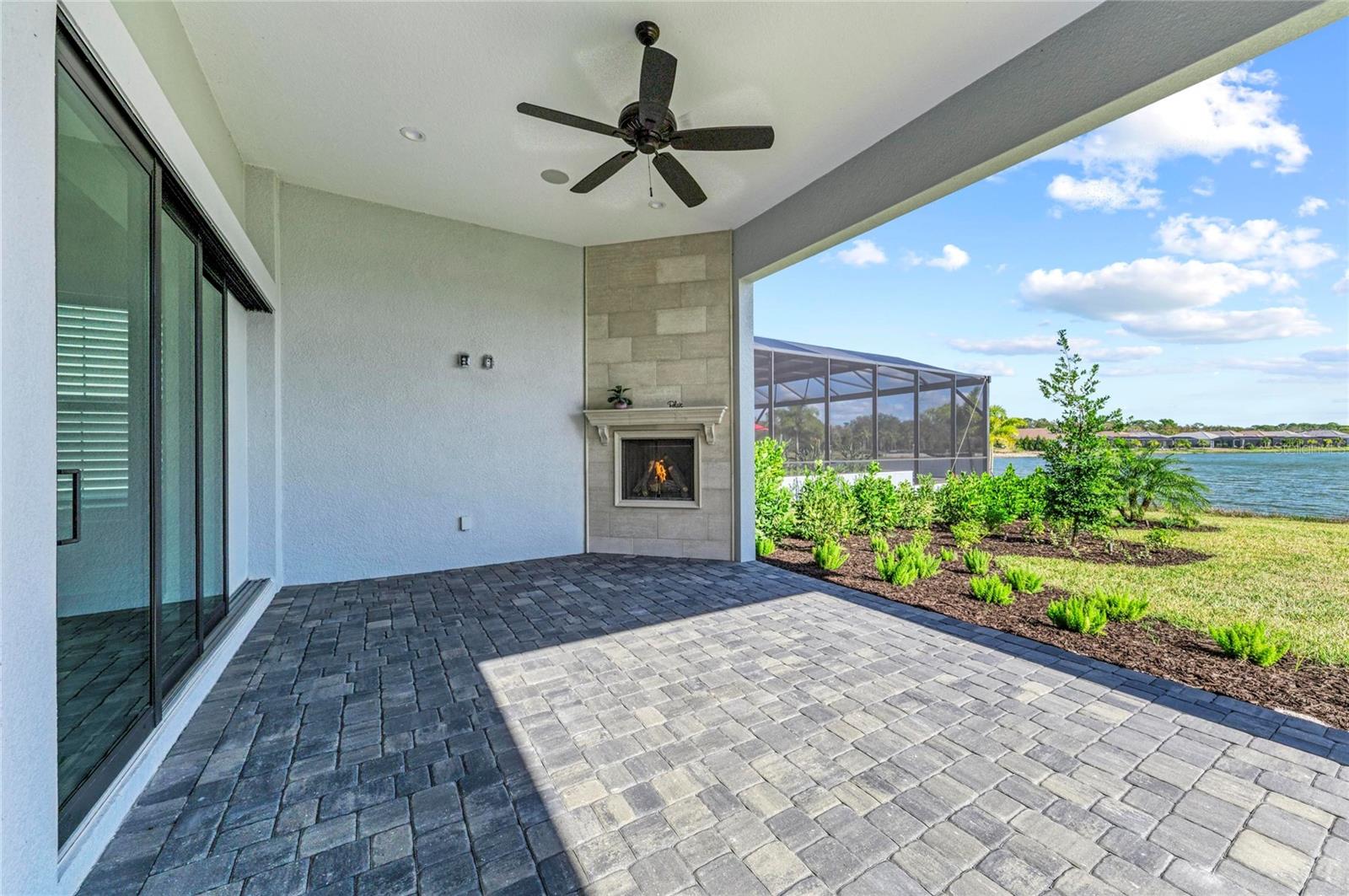 Image 62 of 77 For 6221 Isla Del Ray Avenue