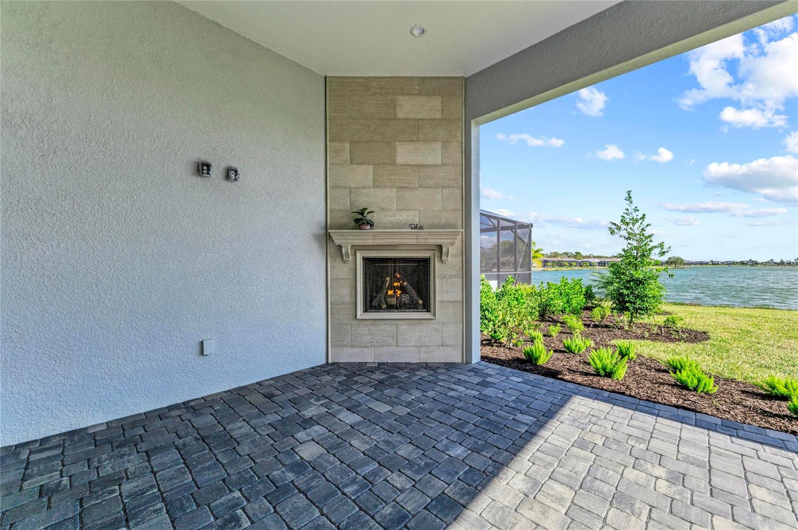 Image 63 of 77 For 6221 Isla Del Ray Avenue