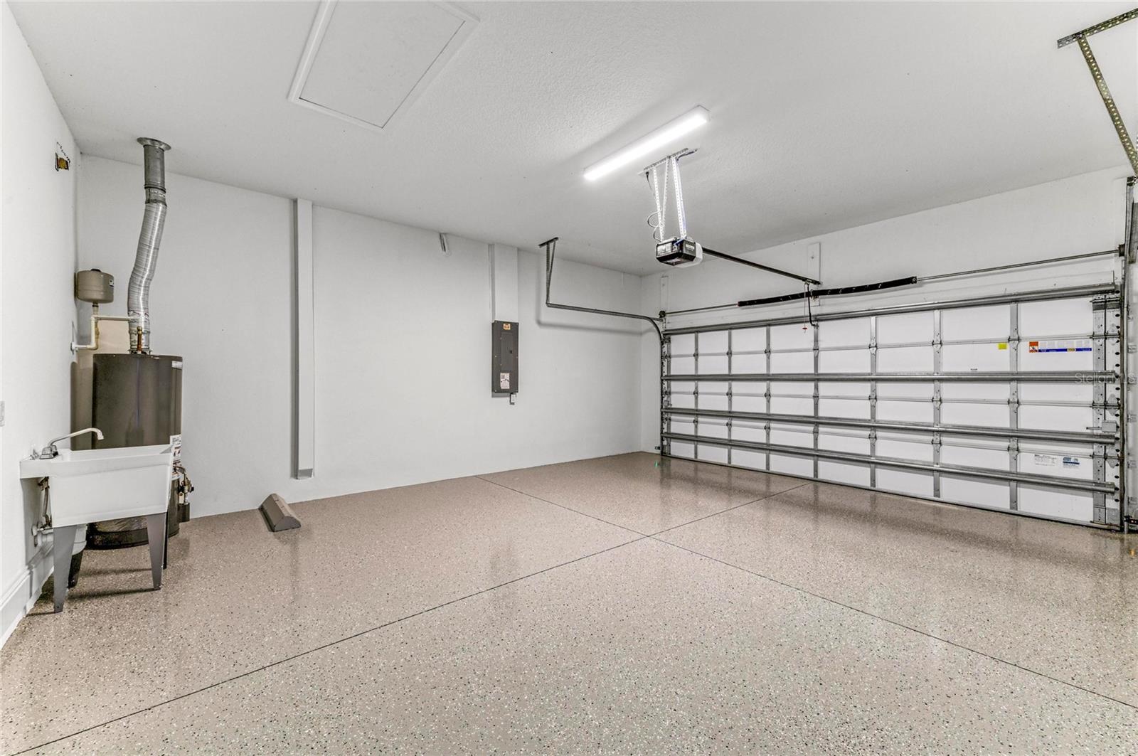 Image 66 of 77 For 6221 Isla Del Ray Avenue