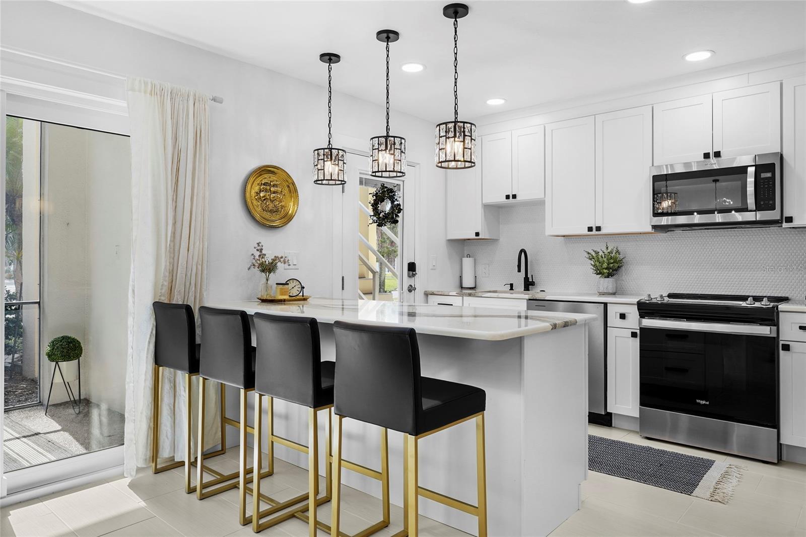 Image 17 of 54 For 137 Avenida Messina 2