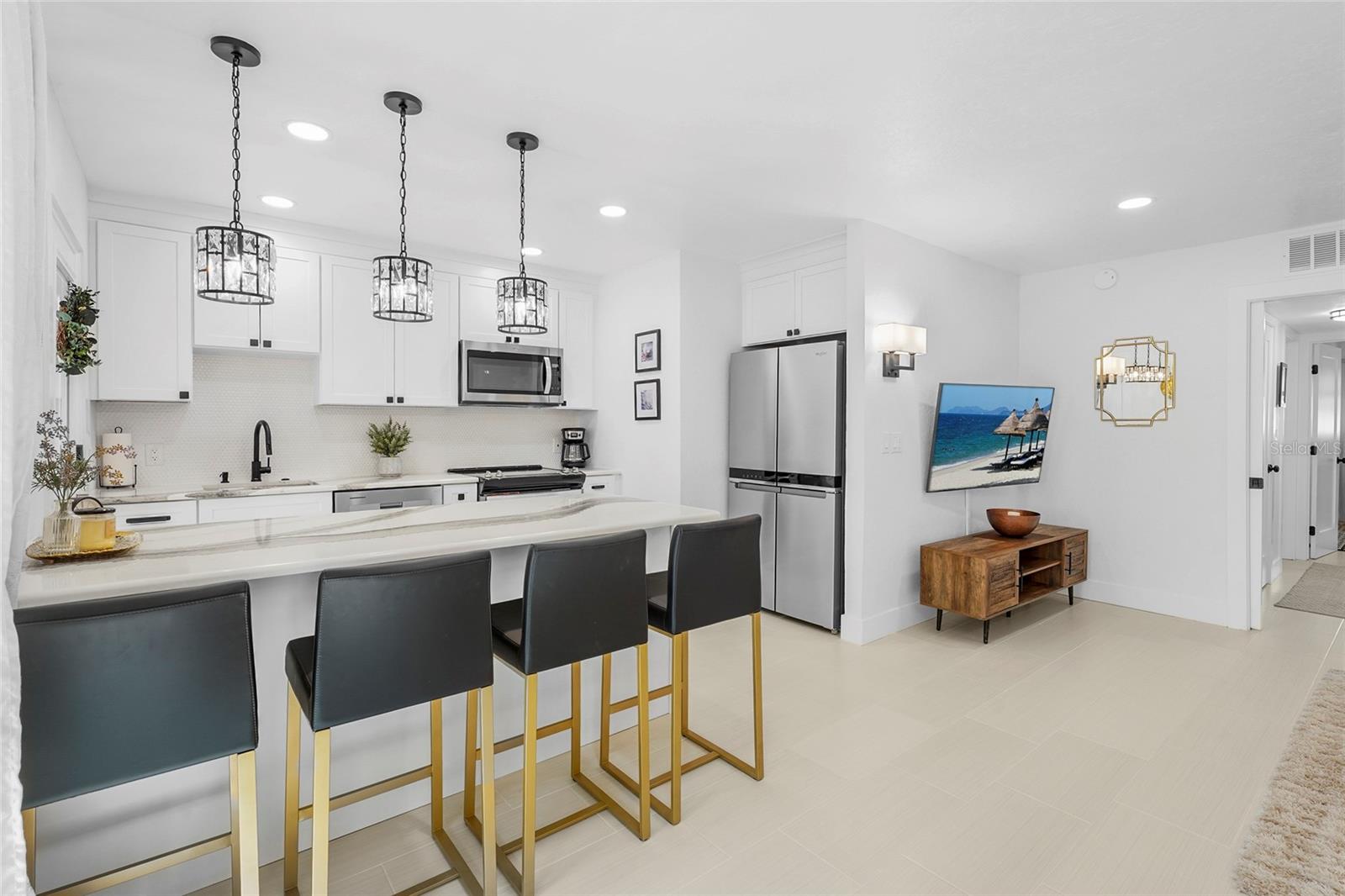 Image 21 of 54 For 137 Avenida Messina 2