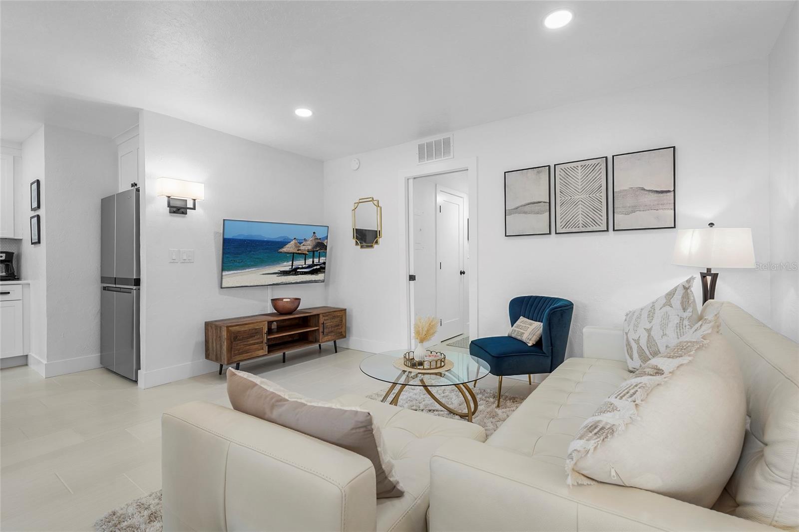 Image 23 of 54 For 137 Avenida Messina 2