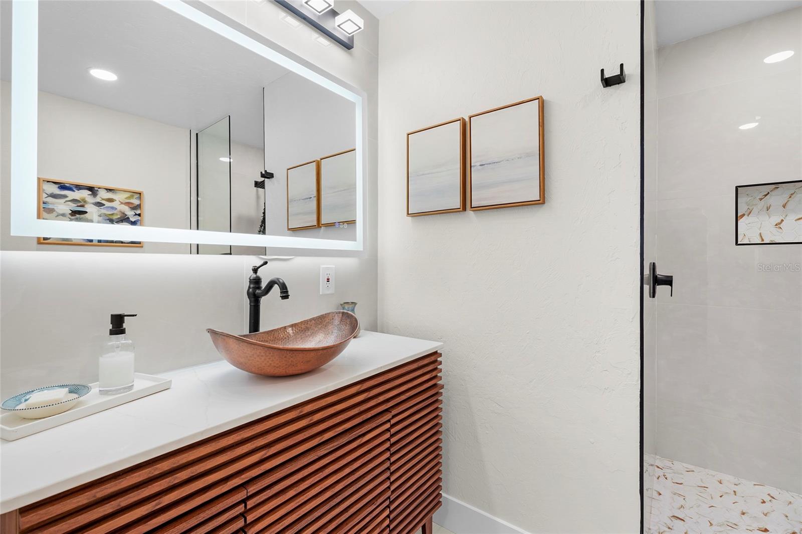 Image 29 of 54 For 137 Avenida Messina 2