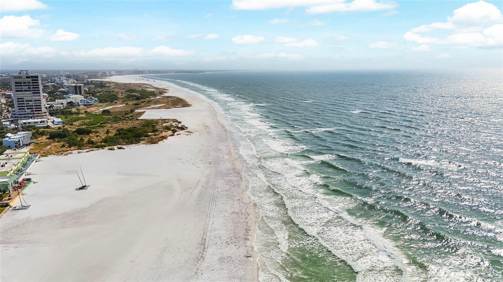 Image 46 of 54 For 137 Avenida Messina 2