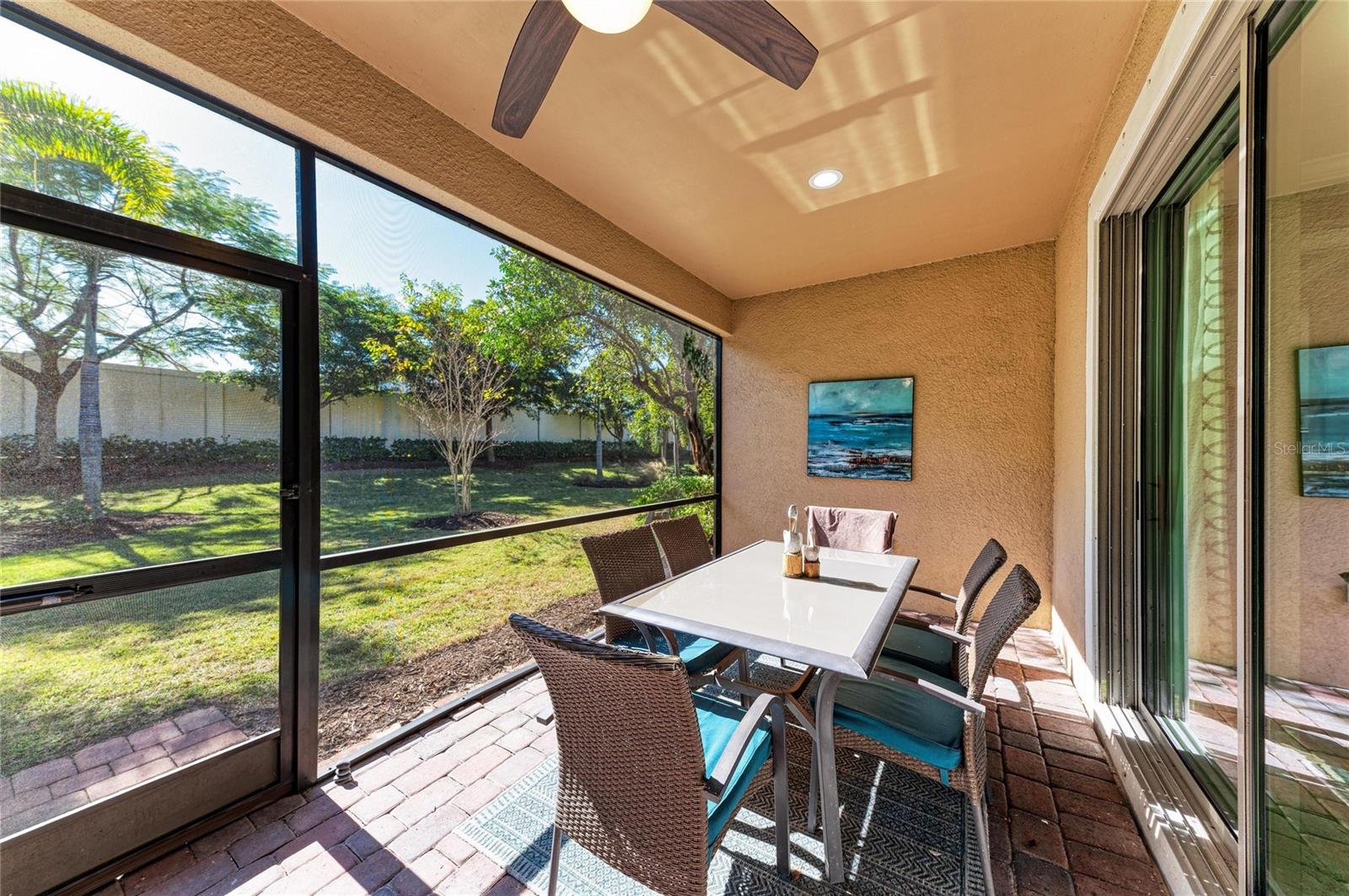 Image 17 of 77 For 131 Maraviya Boulevard