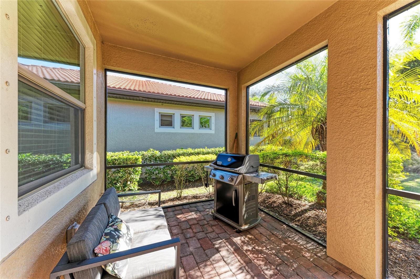 Image 21 of 77 For 131 Maraviya Boulevard