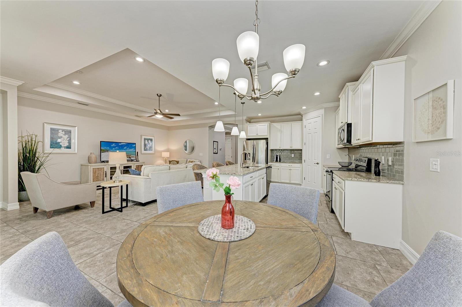 Image 24 of 77 For 131 Maraviya Boulevard