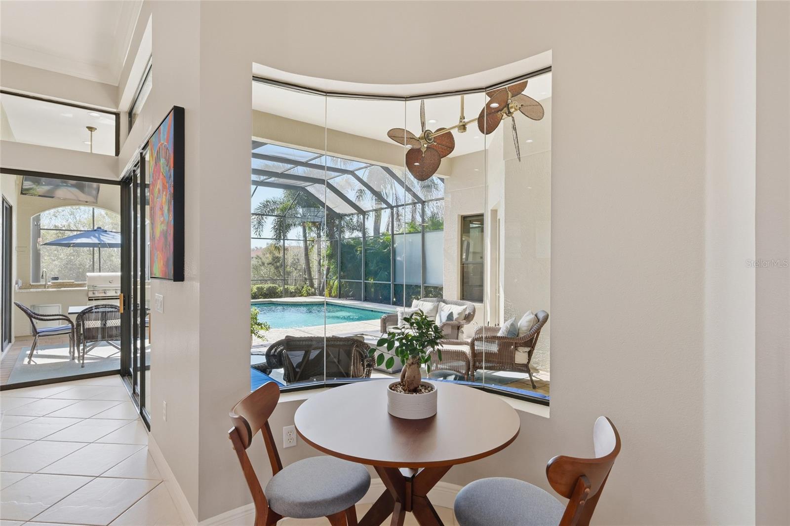 Image 10 of 56 For 7060 Whitemarsh Circle