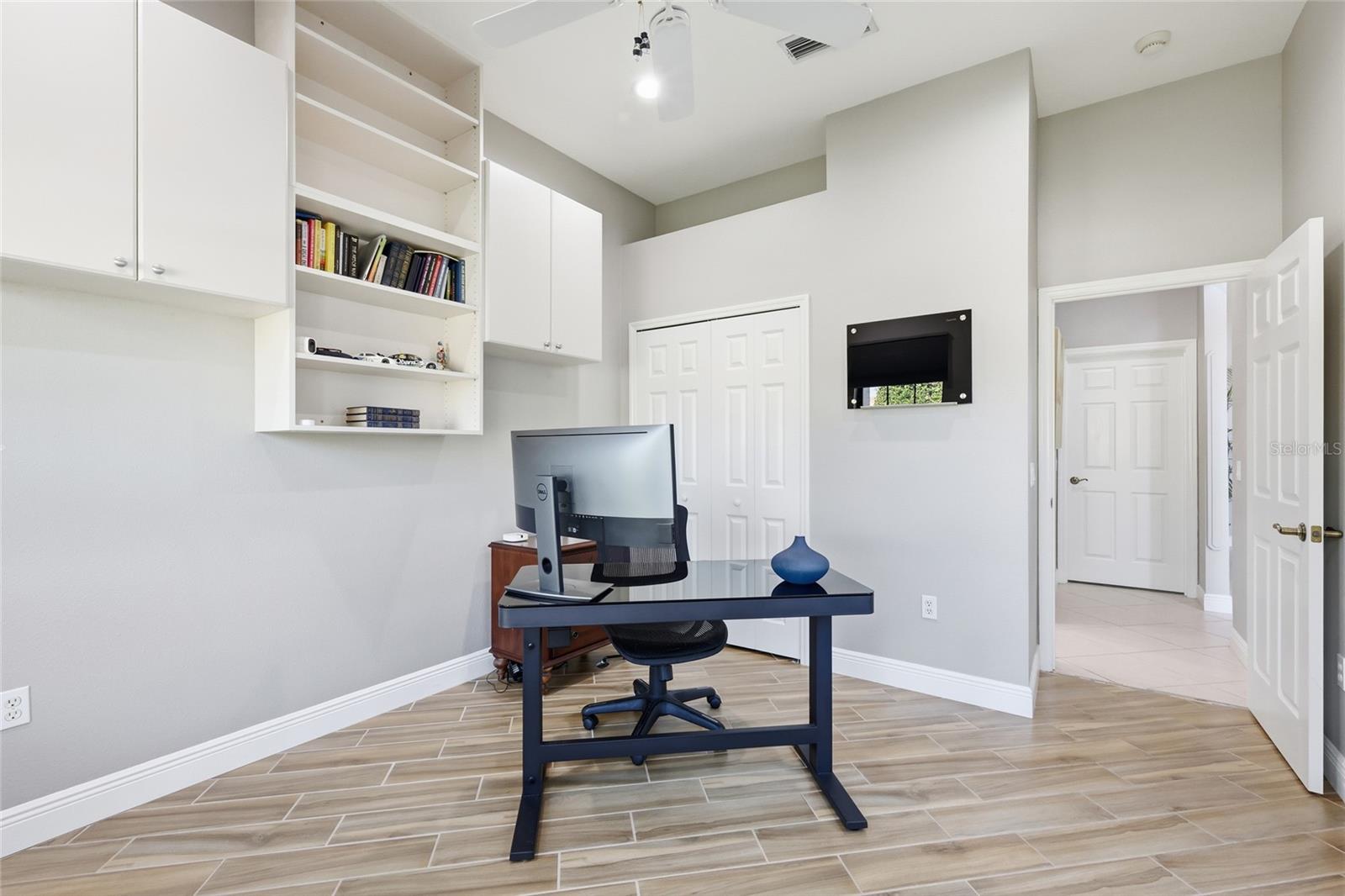 Image 27 of 56 For 7060 Whitemarsh Circle