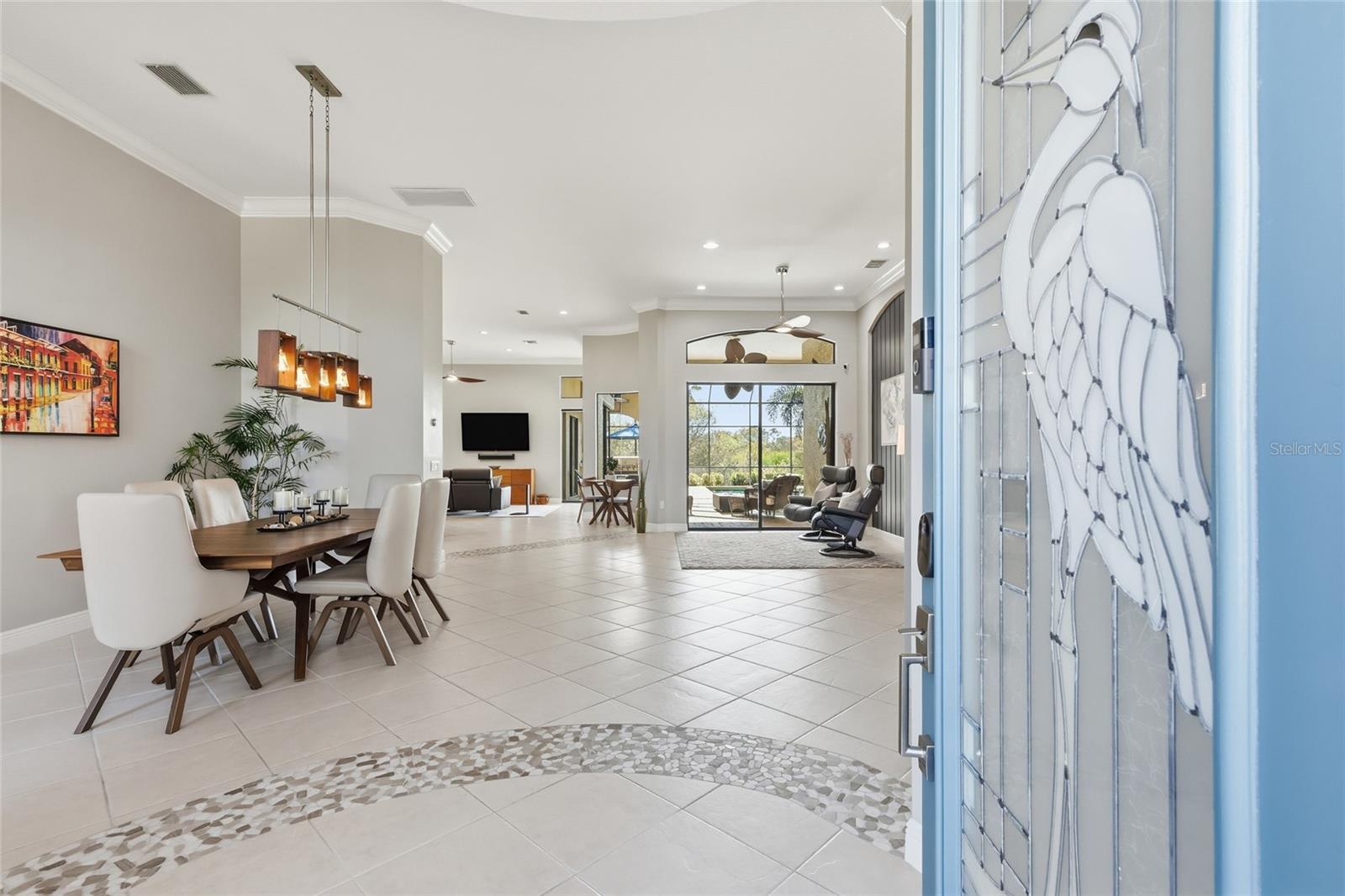 Image 6 of 56 For 7060 Whitemarsh Circle