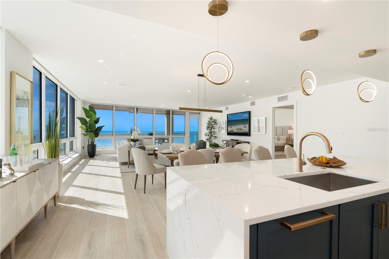 Image 10 of 47 For 1035 Seaside Drive 501