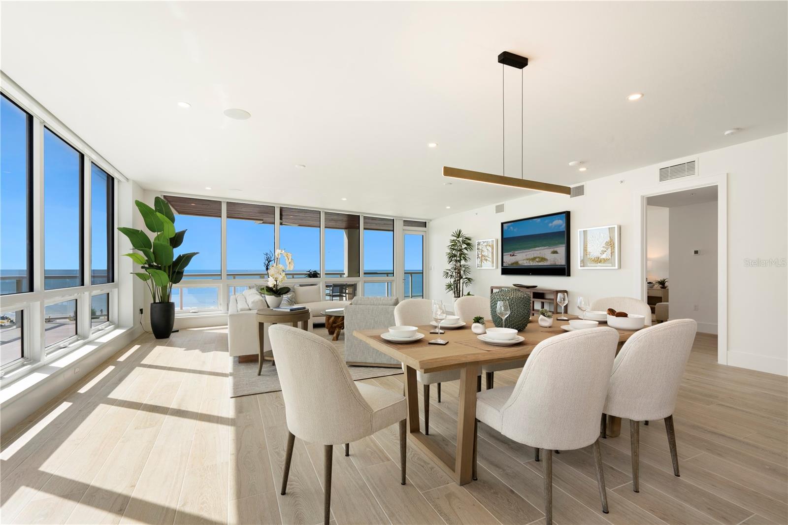 Image 13 of 47 For 1035 Seaside Drive 501