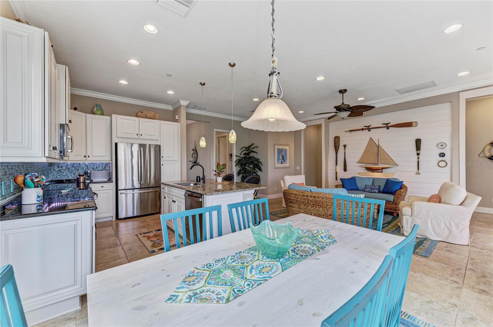 Image 12 of 100 For 229 Sapphire Lake 101