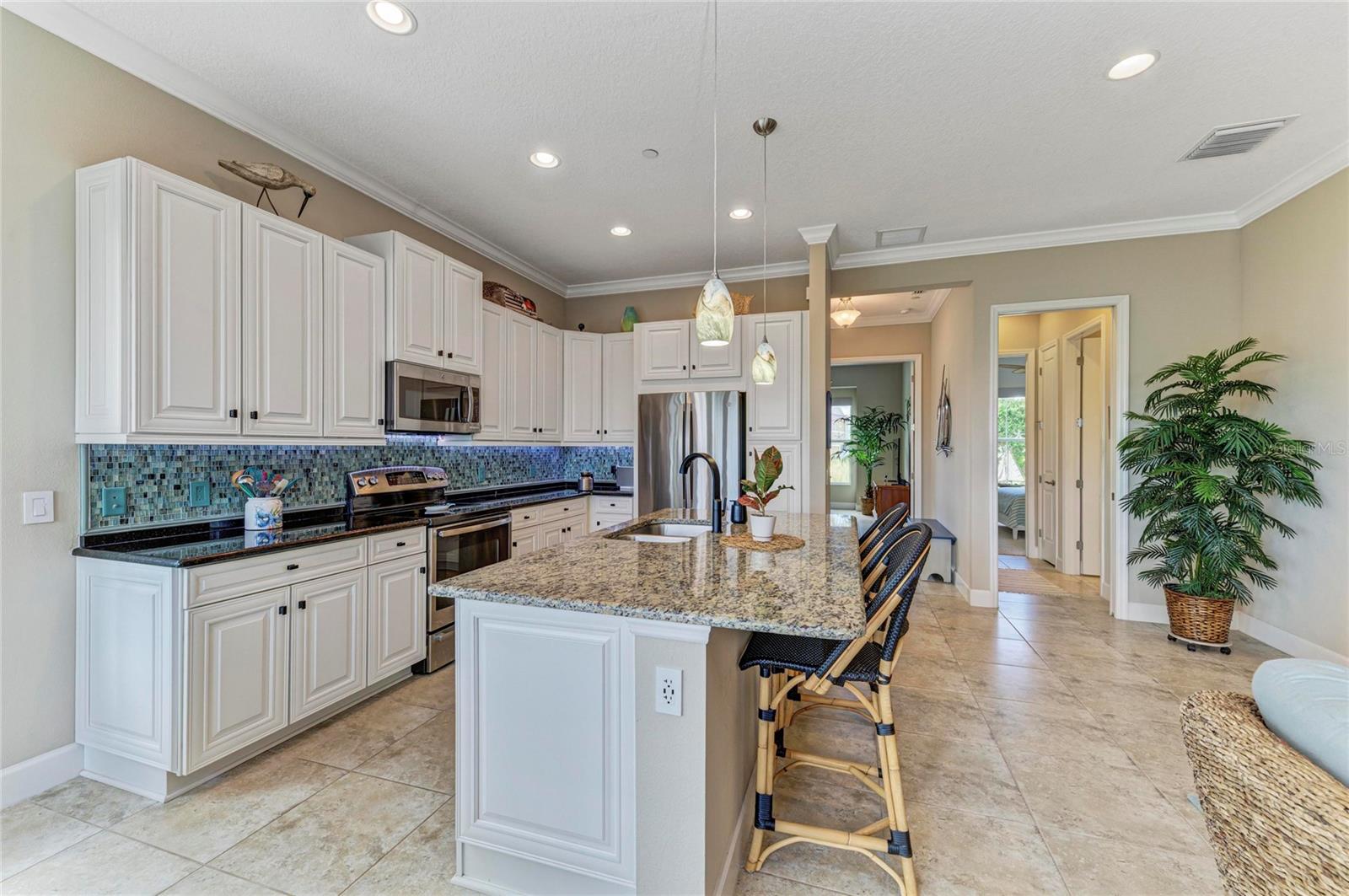 Image 19 of 100 For 229 Sapphire Lake 101