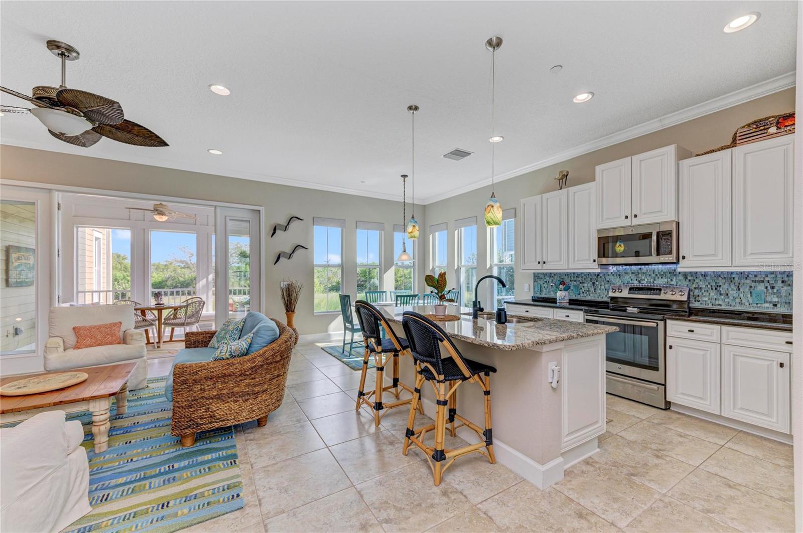 Image 23 of 100 For 229 Sapphire Lake 101