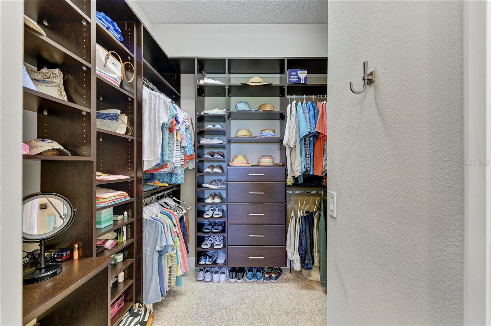 Image 43 of 100 For 229 Sapphire Lake 101