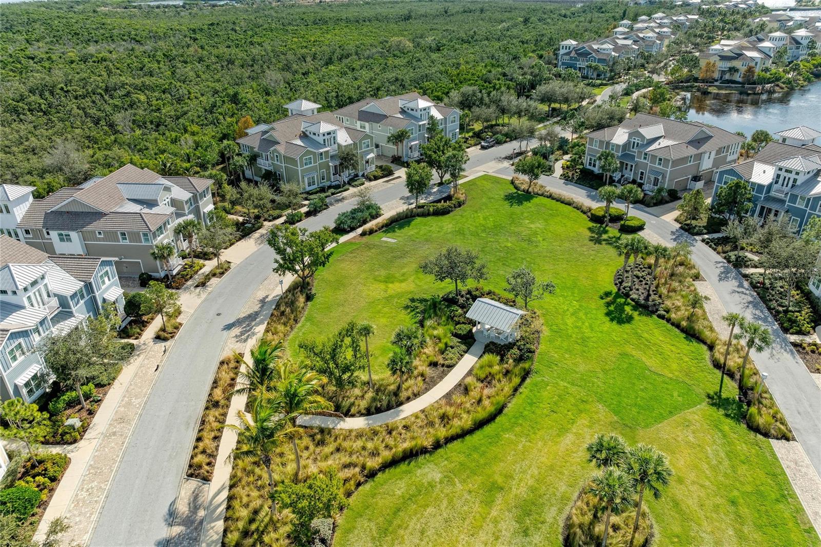 Image 6 of 100 For 229 Sapphire Lake 101