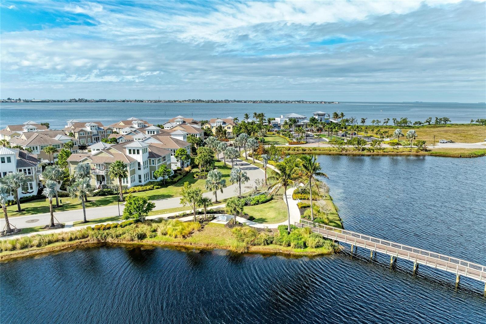 Image 64 of 100 For 229 Sapphire Lake 101