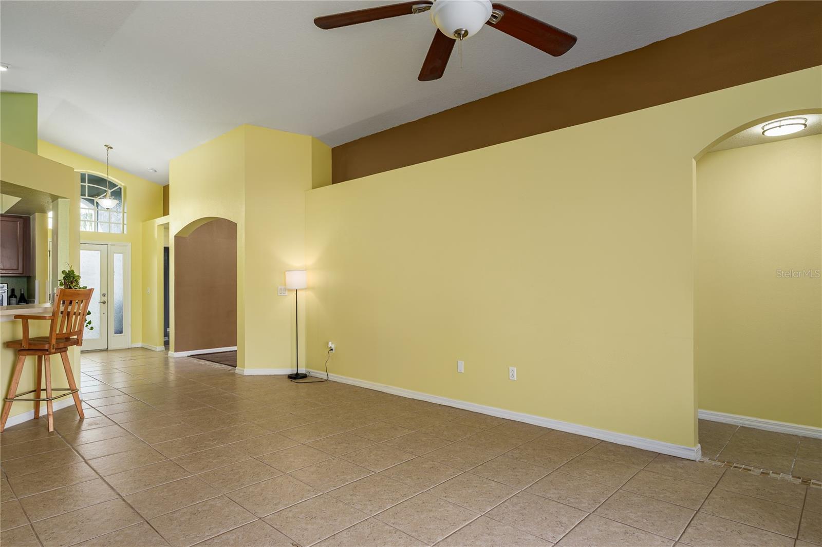 Listing photo id 16 for 2252 Colville Chase Drive