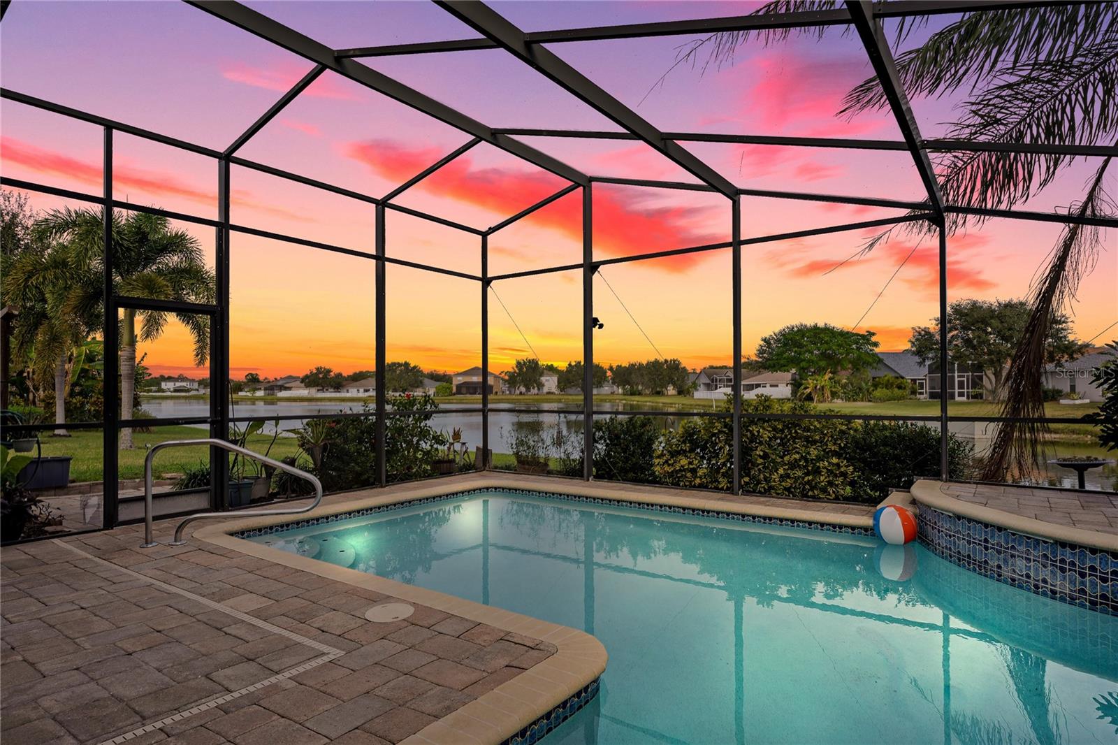 Listing photo id 0 for 2252 Colville Chase Drive