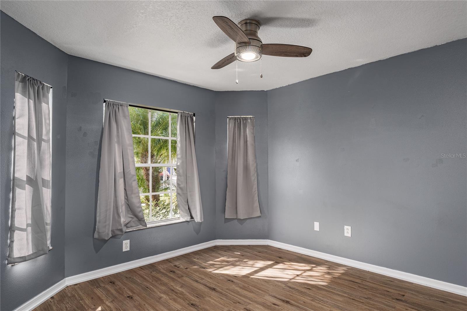 Listing photo id 24 for 2252 Colville Chase Drive