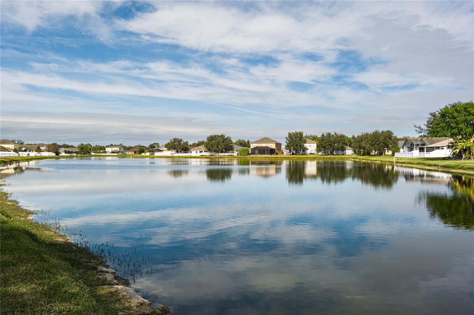 Listing photo id 1 for 2252 Colville Chase Drive