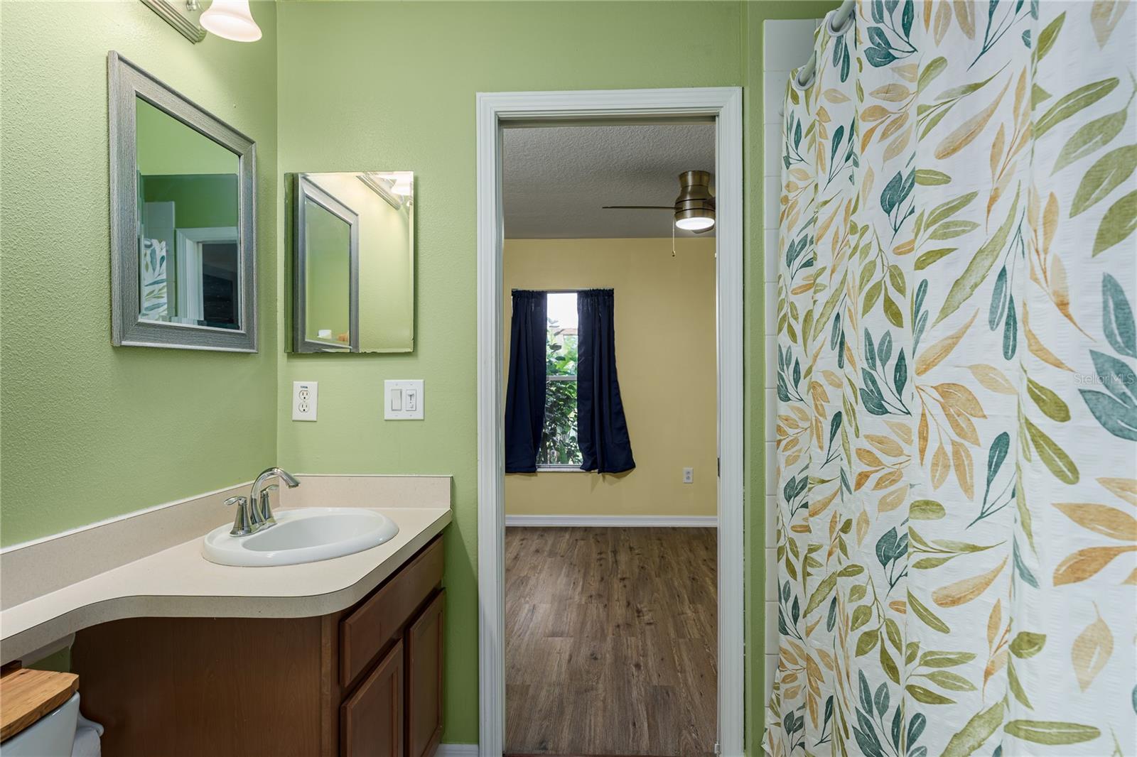 Listing photo id 29 for 2252 Colville Chase Drive