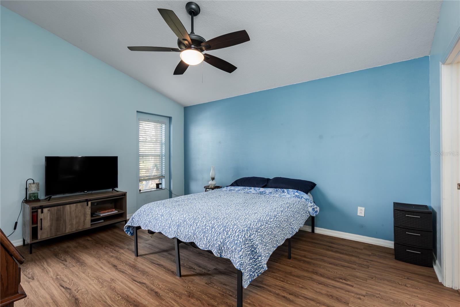 Listing photo id 33 for 2252 Colville Chase Drive