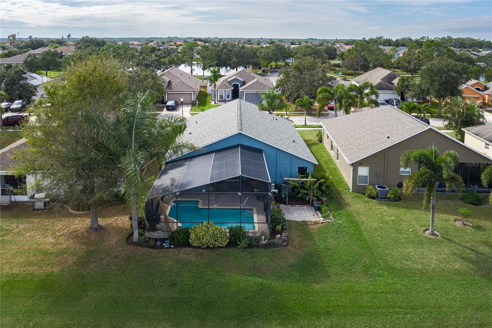 Listing photo id 35 for 2252 Colville Chase Drive