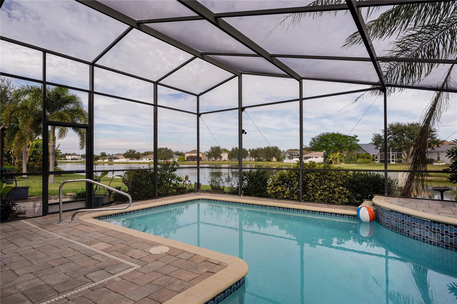 Listing photo id 6 for 2252 Colville Chase Drive