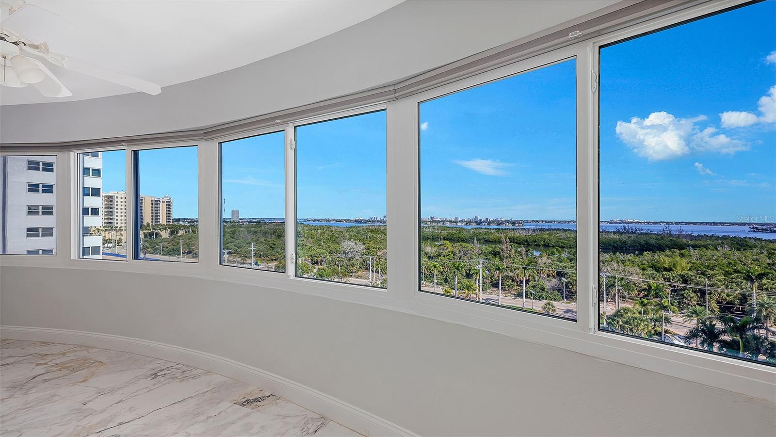 Image 11 of 58 For 1750 Benjamin Franklin Drive 9f