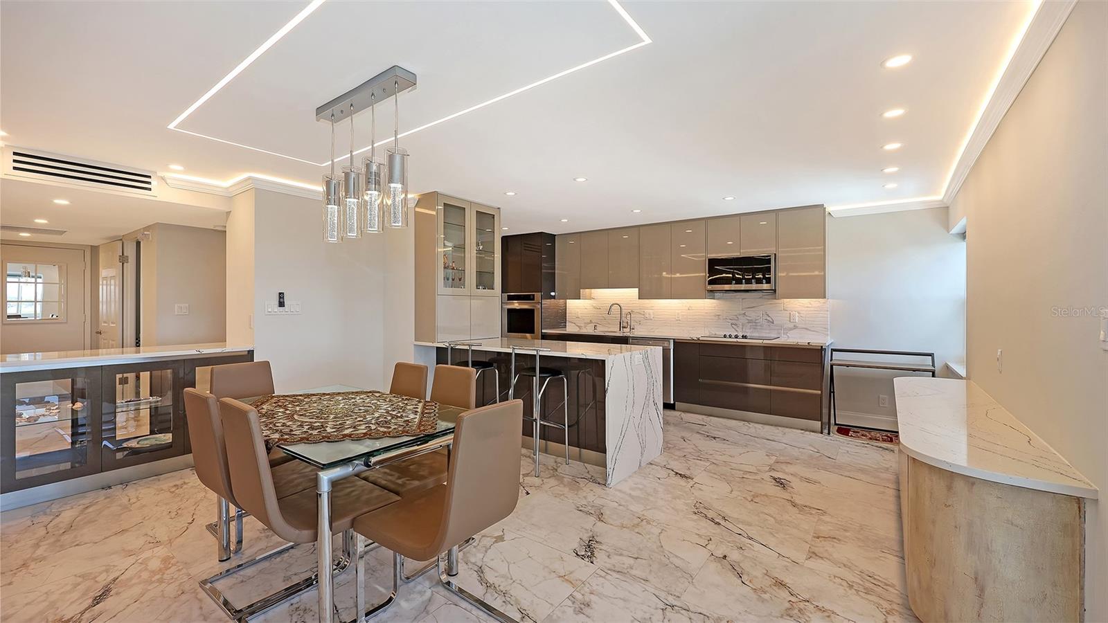 Image 13 of 58 For 1750 Benjamin Franklin Drive 9f