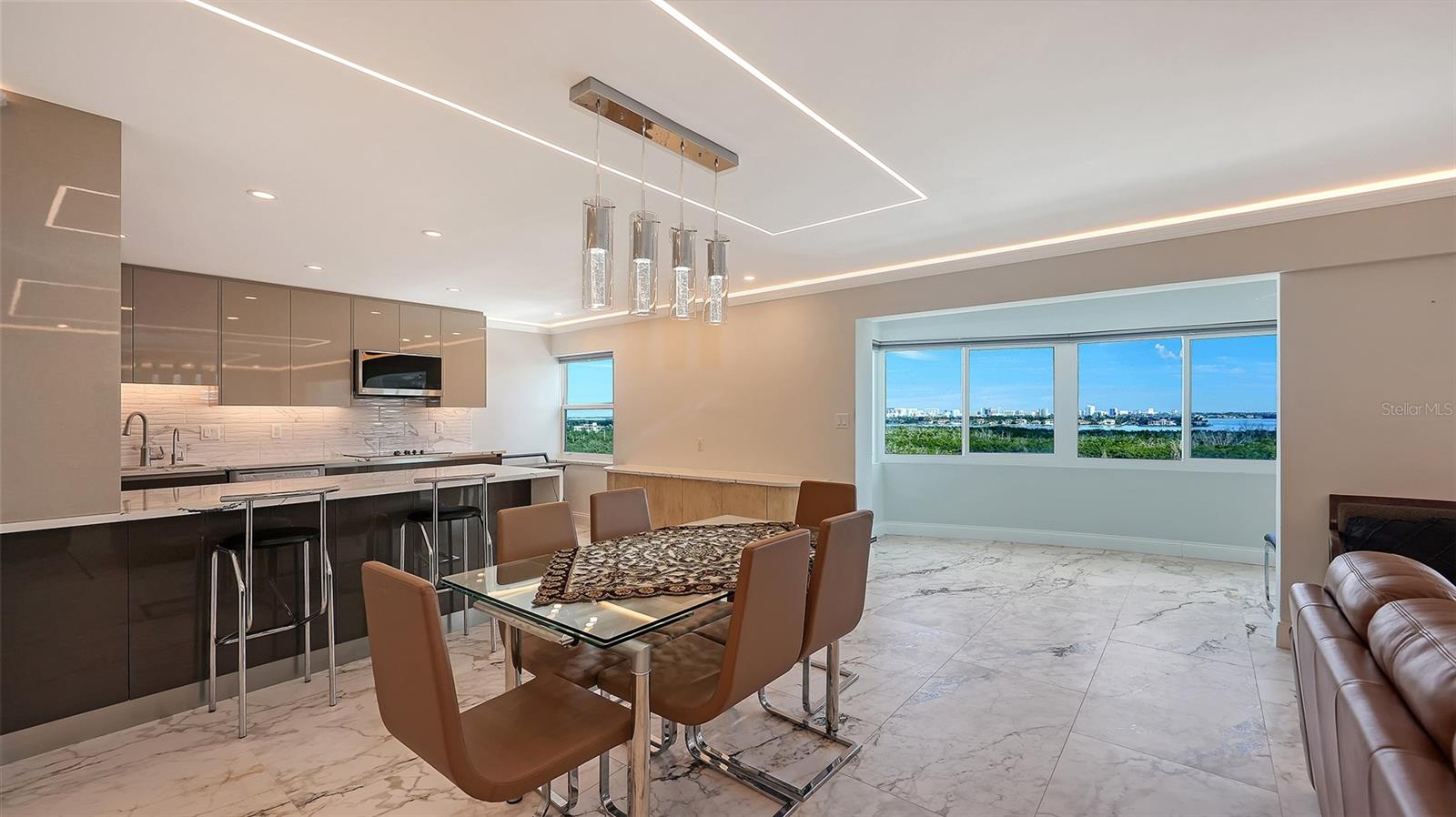 Image 19 of 58 For 1750 Benjamin Franklin Drive 9f