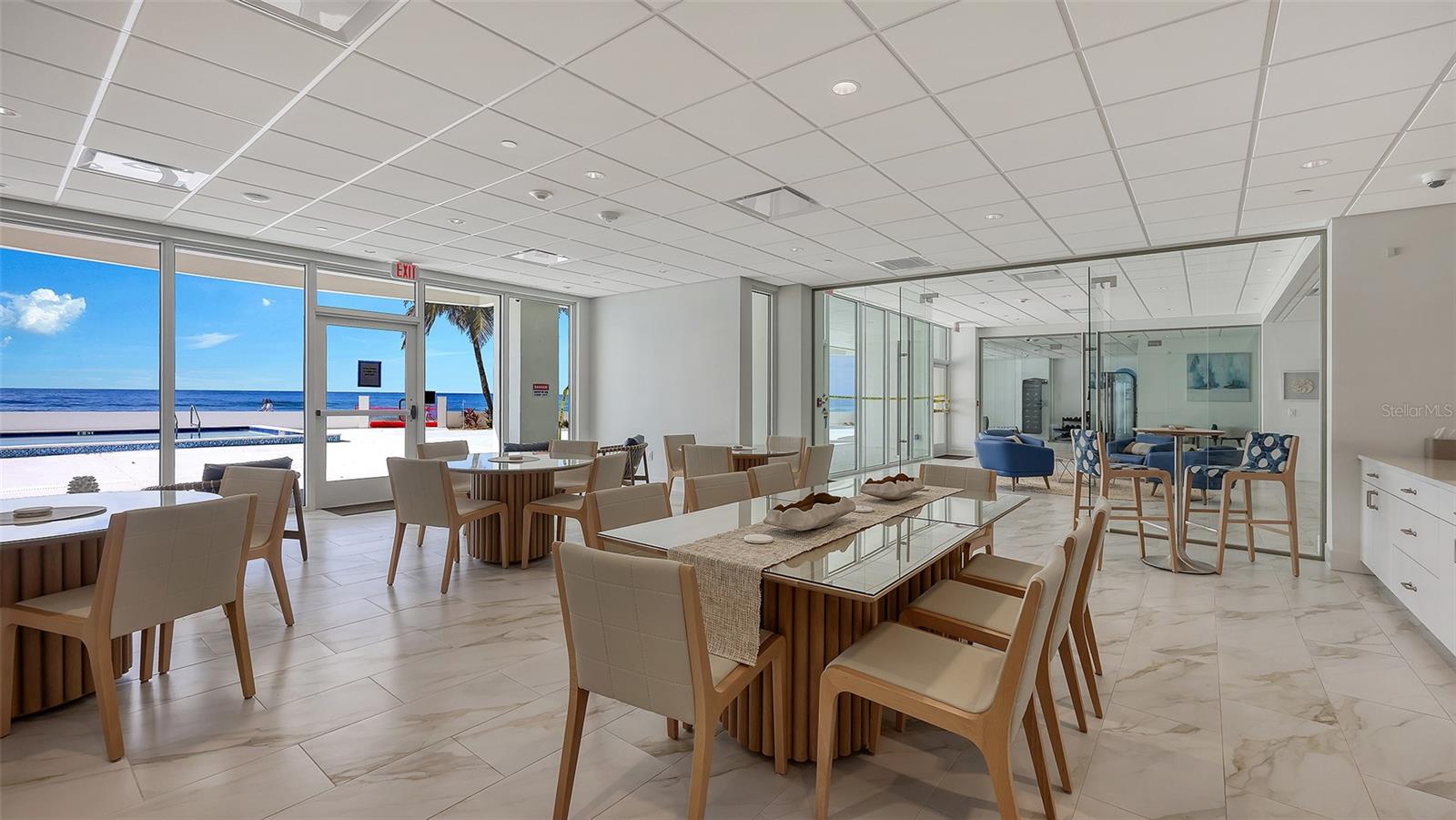 Image 46 of 58 For 1750 Benjamin Franklin Drive 9f