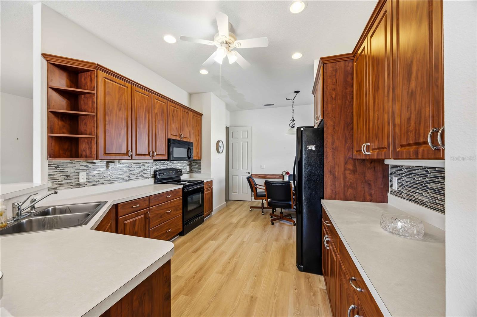 Image 11 of 47 For 4218 64th Drive E