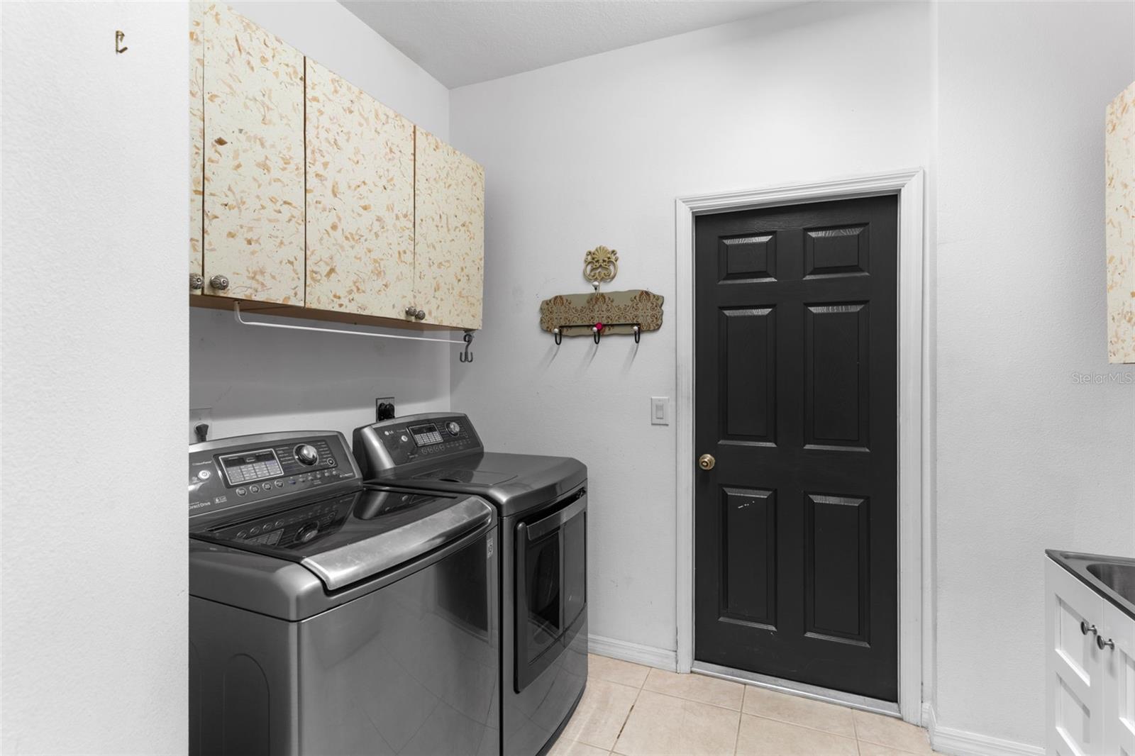 Image 25 of 35 For 1906 Lamont Street