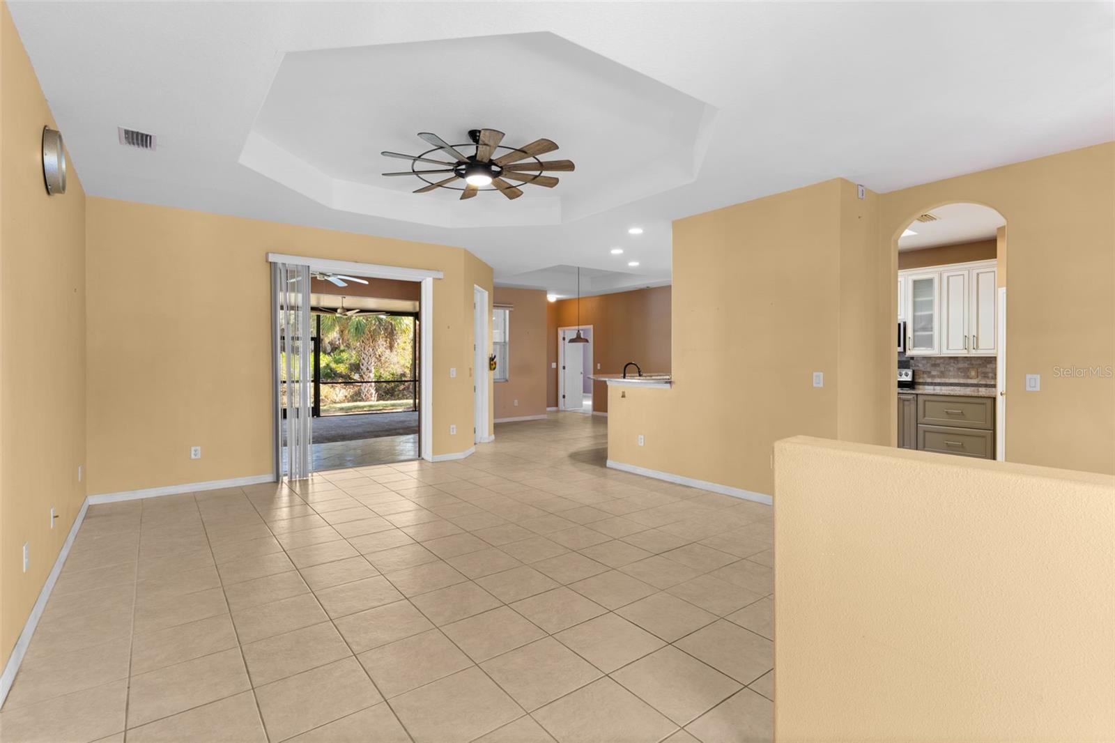 Image 5 of 35 For 1906 Lamont Street