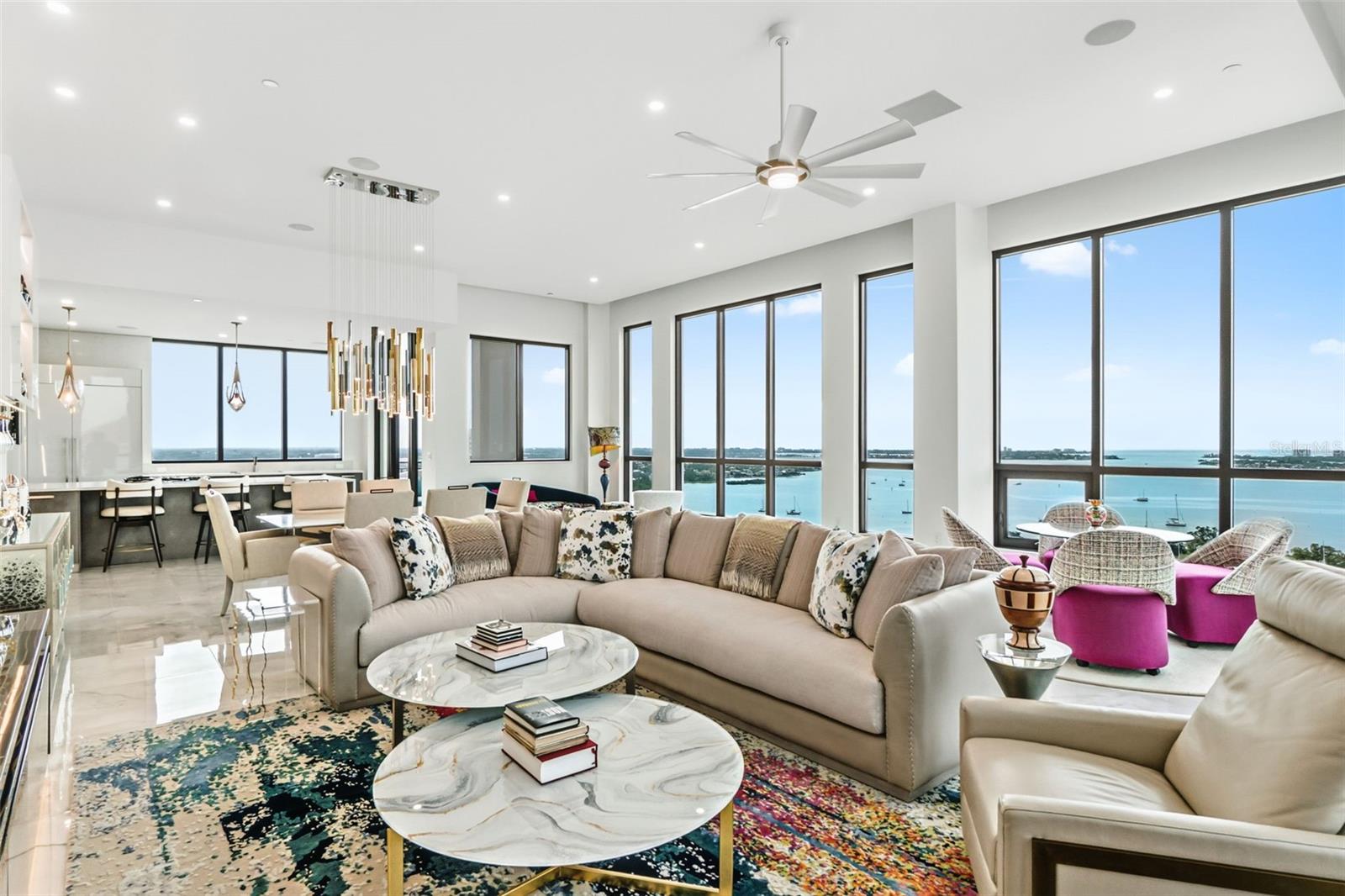 Image 16 of 70 For 33 Palm Avenue 1701