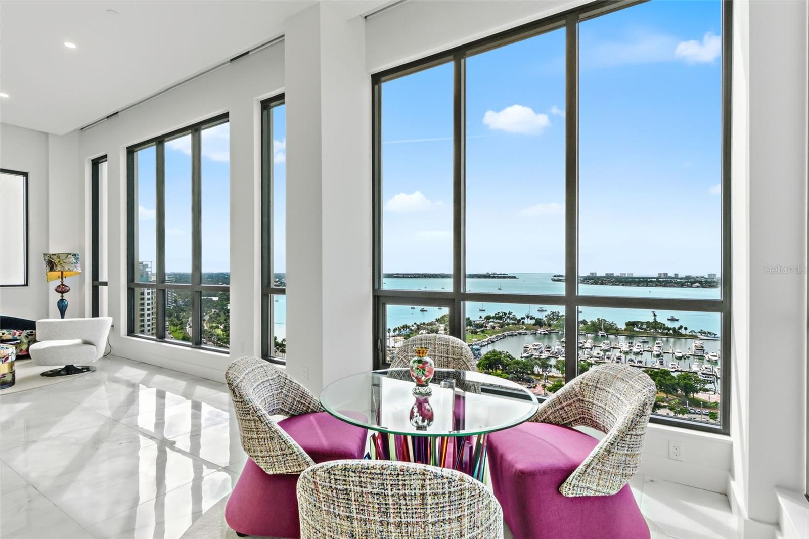 Image 19 of 70 For 33 Palm Avenue 1701