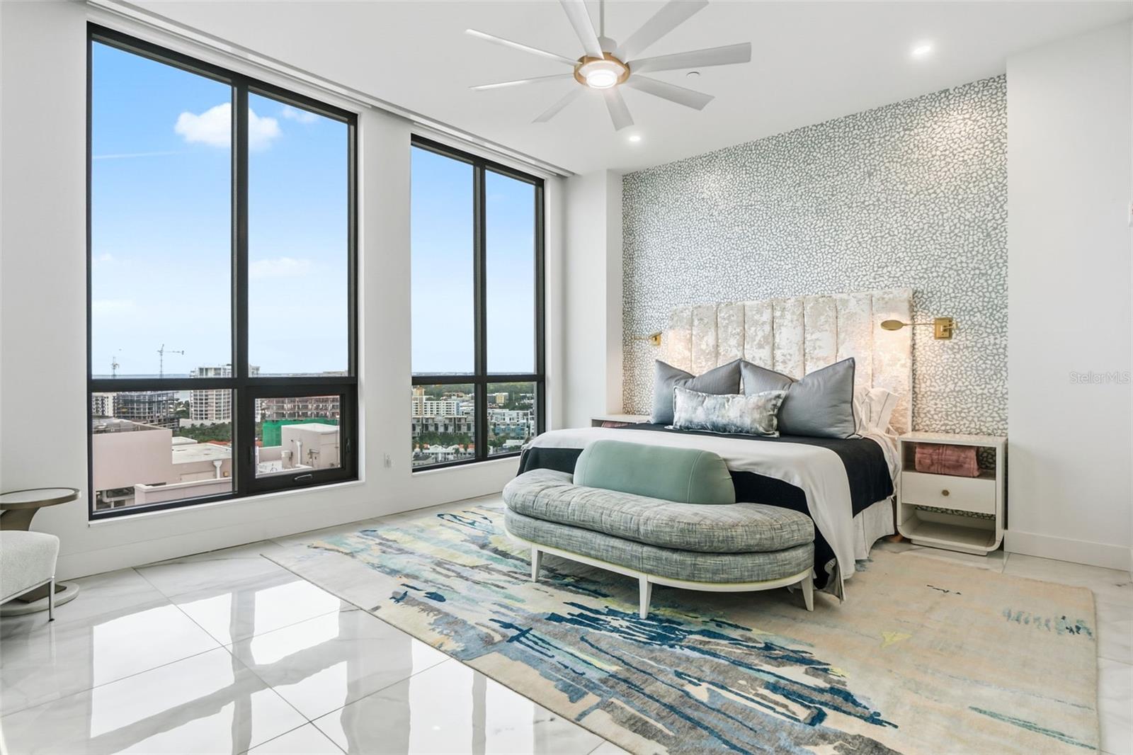 Image 38 of 70 For 33 Palm Avenue 1701