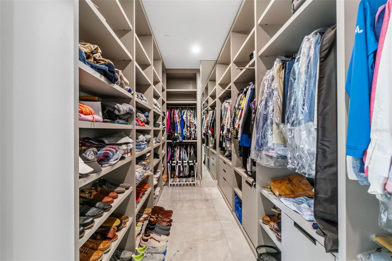 Image 44 of 70 For 33 Palm Avenue 1701