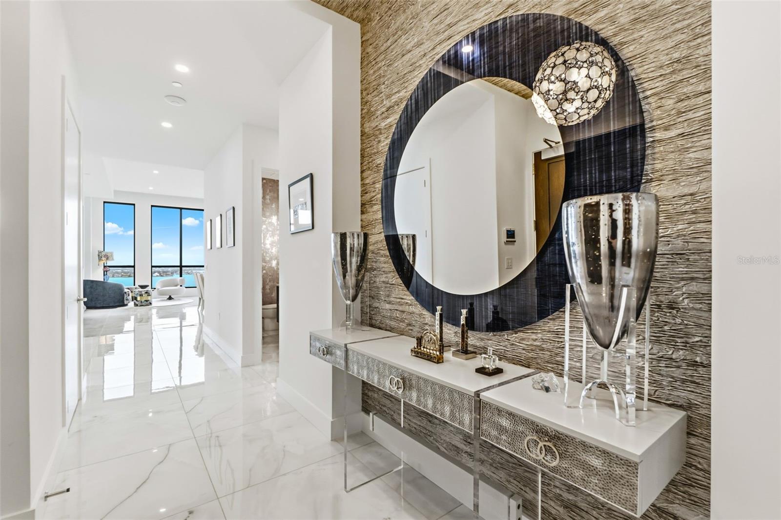 Image 49 of 70 For 33 Palm Avenue 1701