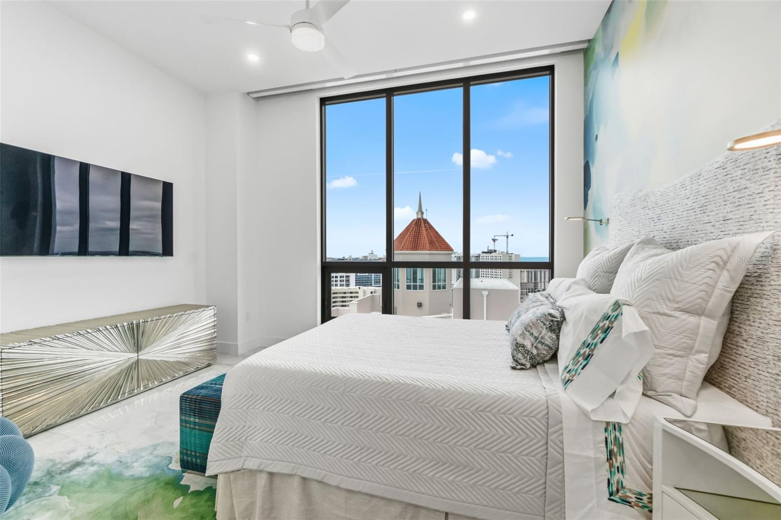 Image 50 of 70 For 33 Palm Avenue 1701