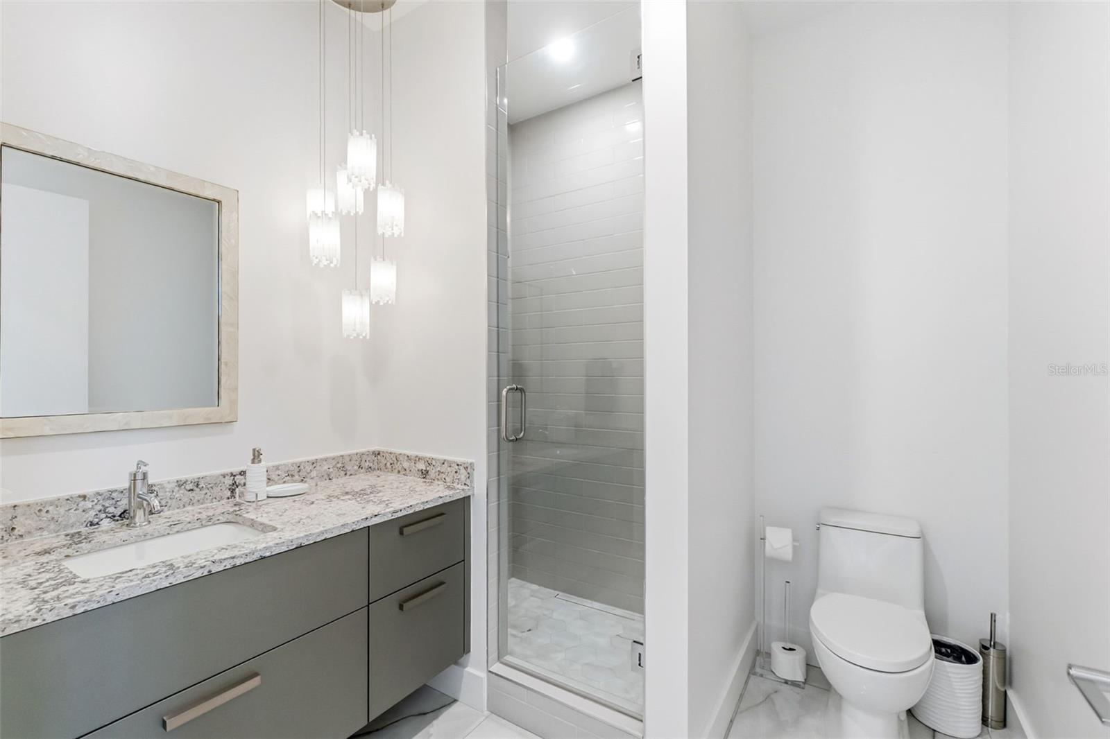 Image 52 of 70 For 33 Palm Avenue 1701