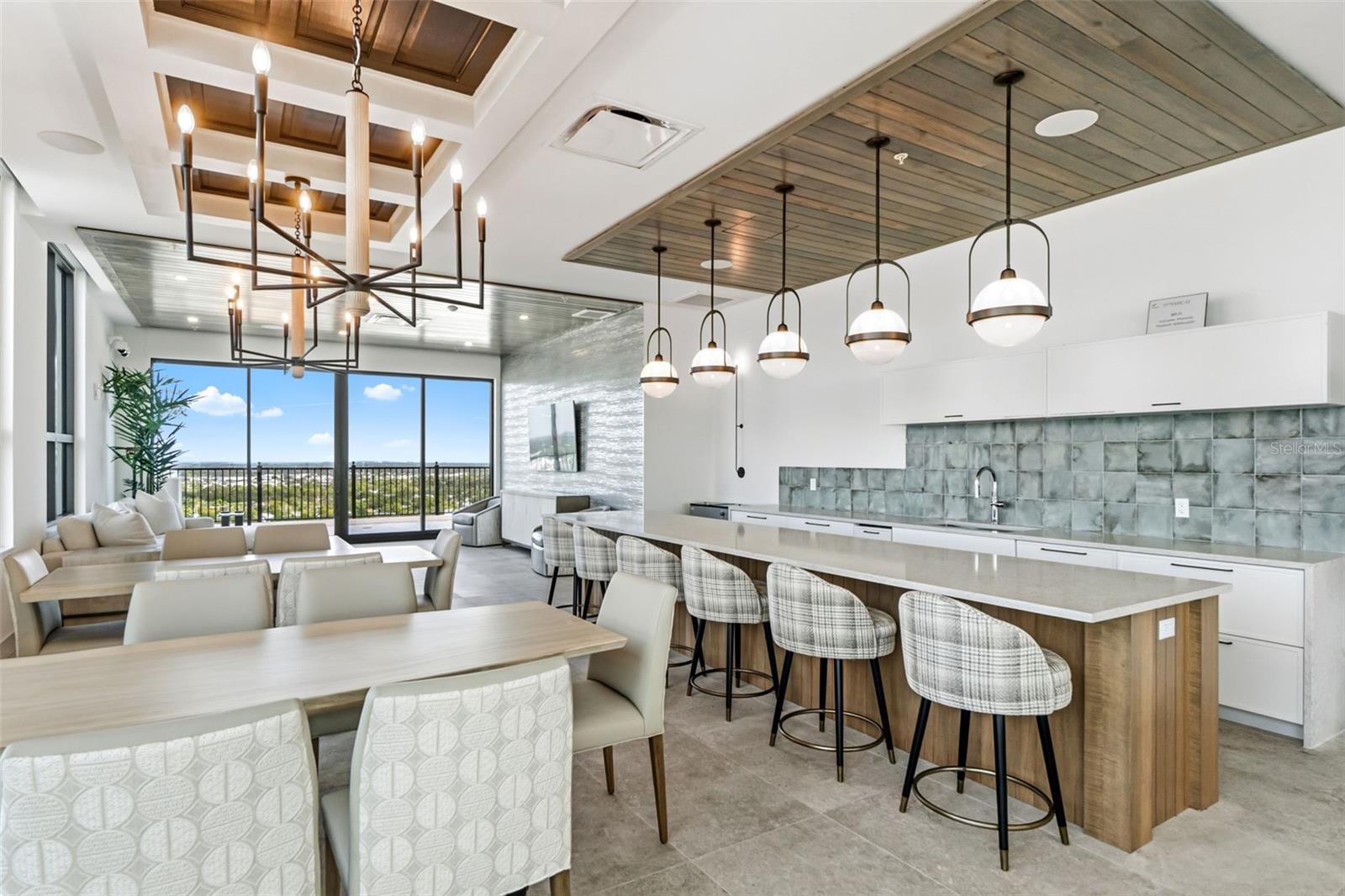 Image 56 of 70 For 33 Palm Avenue 1701