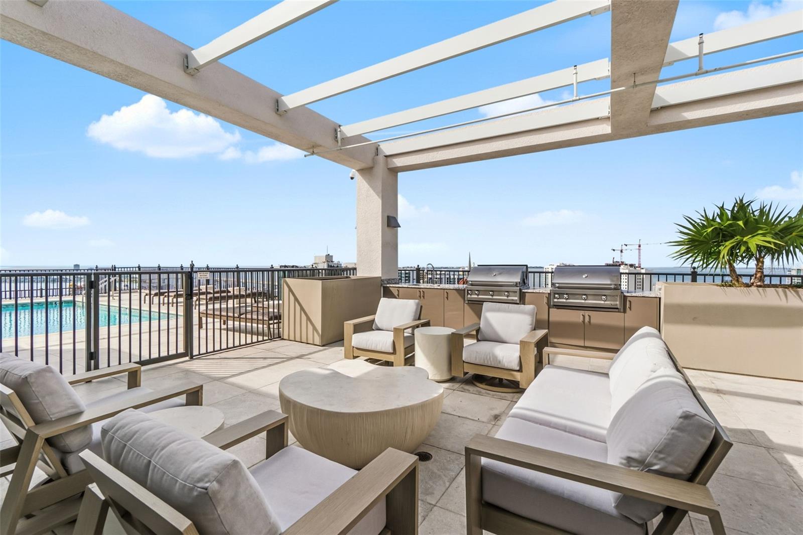 Image 60 of 70 For 33 Palm Avenue 1701