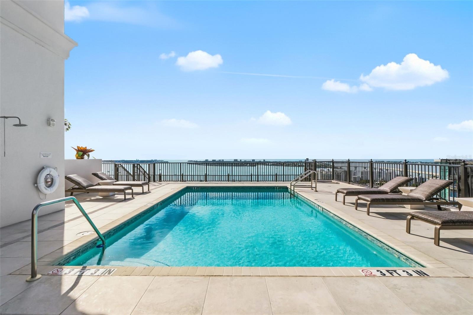 Image 61 of 70 For 33 Palm Avenue 1701