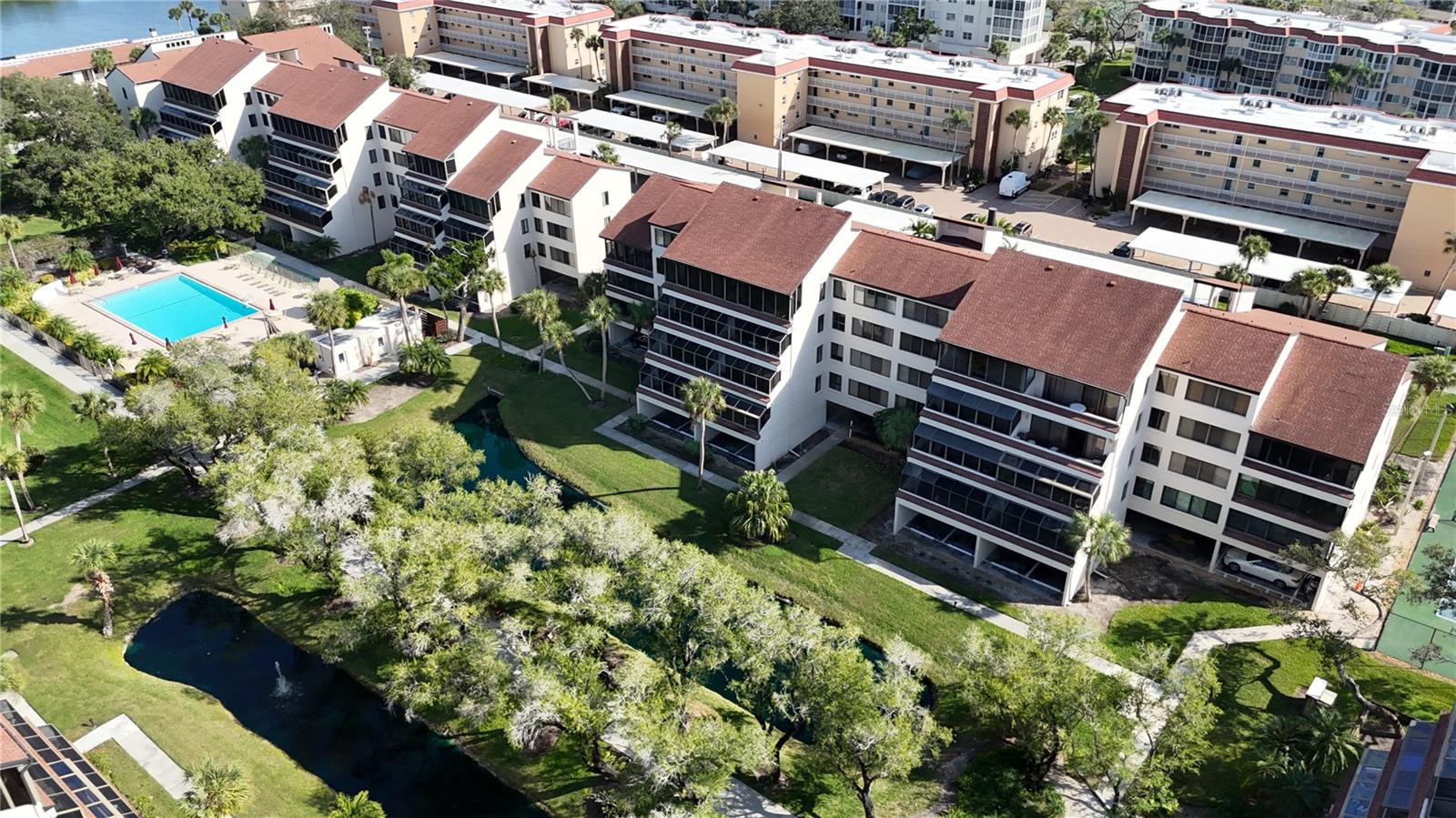 Image 33 of 48 For 6265 Midnight Pass Road 306