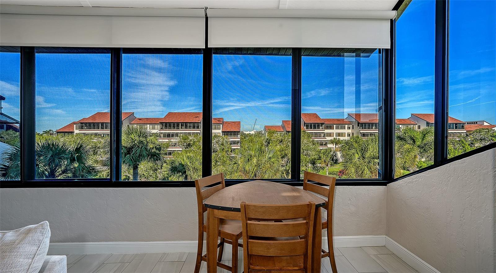 Image 7 of 48 For 6265 Midnight Pass Road 306